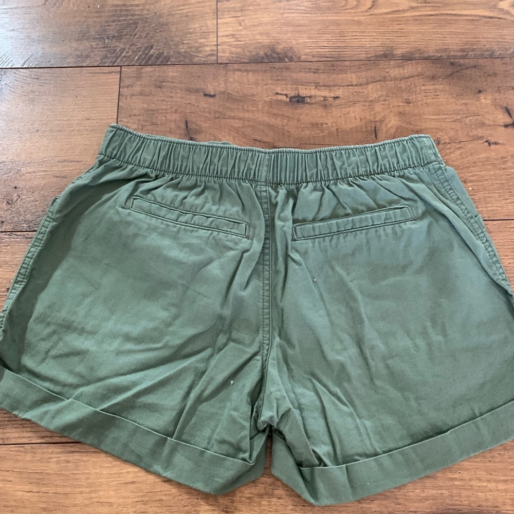Girls xl Olive green shorts